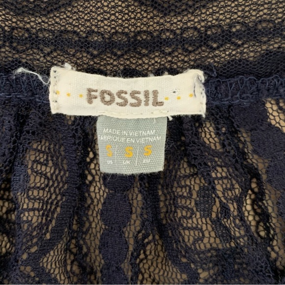 Fossil Navy Blue Sheer Lace Cap Sleeve Pullover - Picture 2 of 7